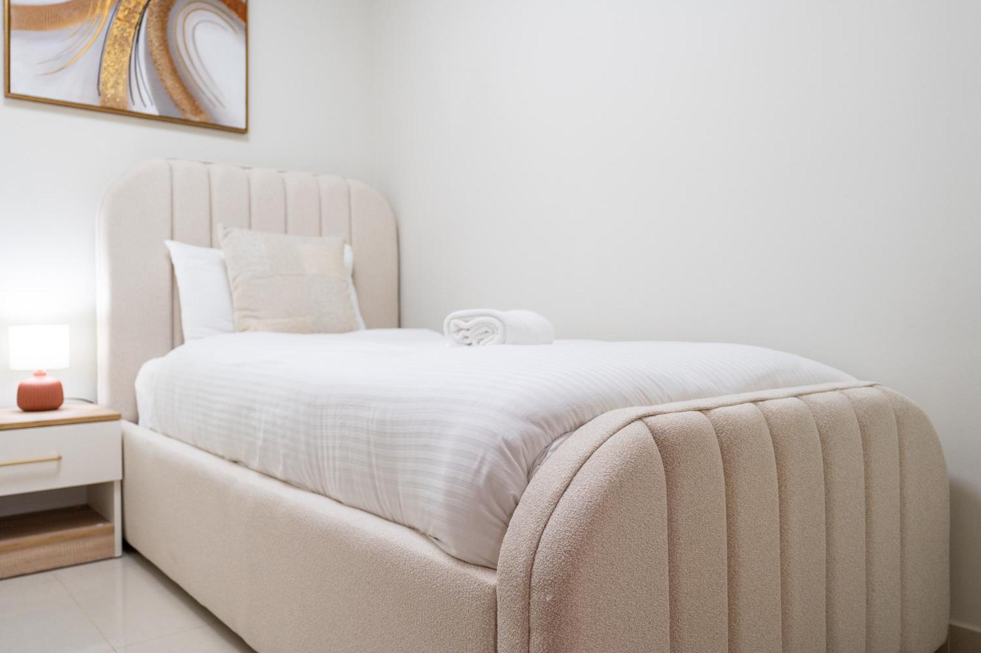 Heaven Crest Vacation Homes Downtown - Studio And 1 Bedroom Suites 2 Minute Walk To Dubai Mall And Burj Khalifa Exterior foto